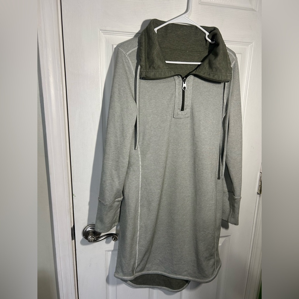 Tommy Bahama Tobago Bay half-zip sweatshirt dress in a tea leaf reversible small - Picture 6 of 15